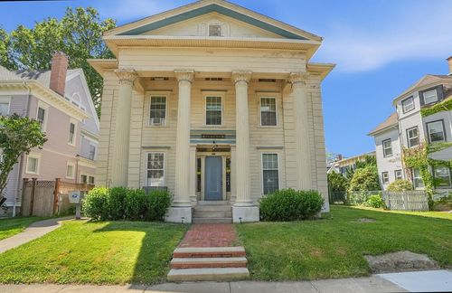 556 High Street, Fall River, MA, 02720 | Card Image