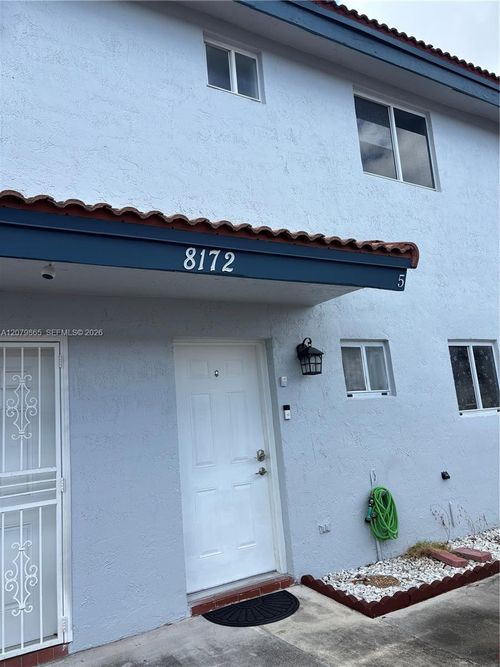 5-8172 Nw 10th St, Miami, FL, 33126-2831 | Card Image