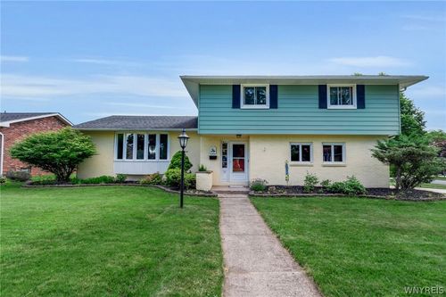 15 Willow Dr, West Seneca, NY, 14224-2721 | Card Image