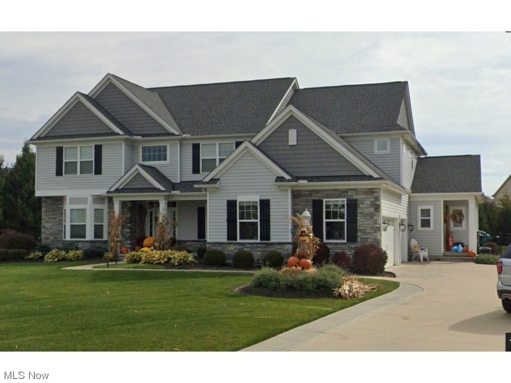 Love Ln, Strongsville, OH 44149