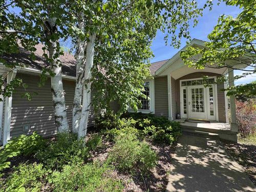 451 Oakview Meadow Street, AMHERST, WI, 54406 | Card Image