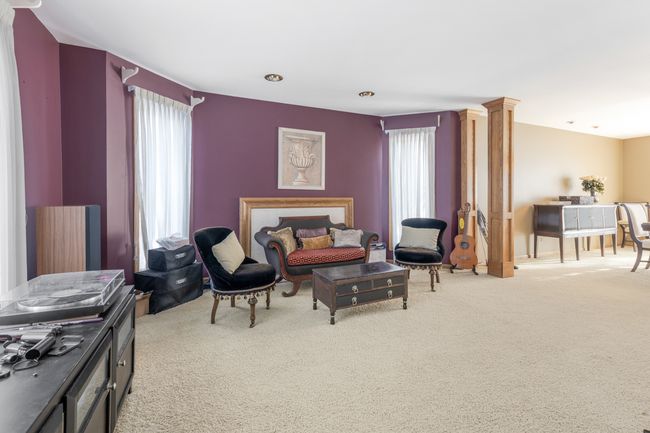 2905 Royal Fox Dr, House other with 4 bedrooms, 3 bathrooms and 3 parking in St. Charles IL | Image 5
