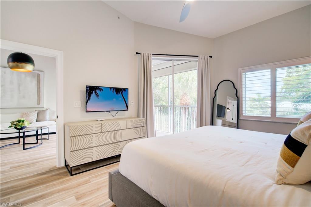 Residential in NAPLES 5