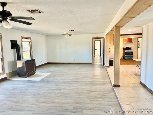 40294 S County Road 4542, House other with 3 bedrooms, 2 bathrooms and null parking in Keota OK | Image 31