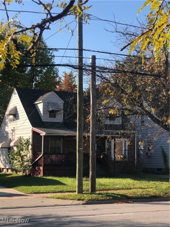 Rockside Rd, Cleveland, OH 44125