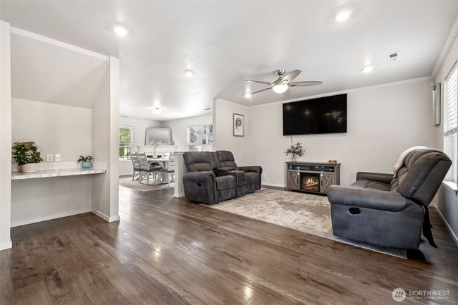 Lovely Vinyl planks throughout the main floor. | Image 6