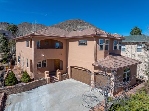 5705 Quemazon, Los Alamos, NM, 87544 | Card Image