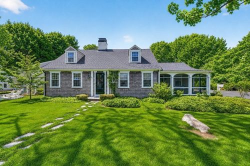 16 Prospect St, Dartmouth, MA, 02748-3437 | Card Image