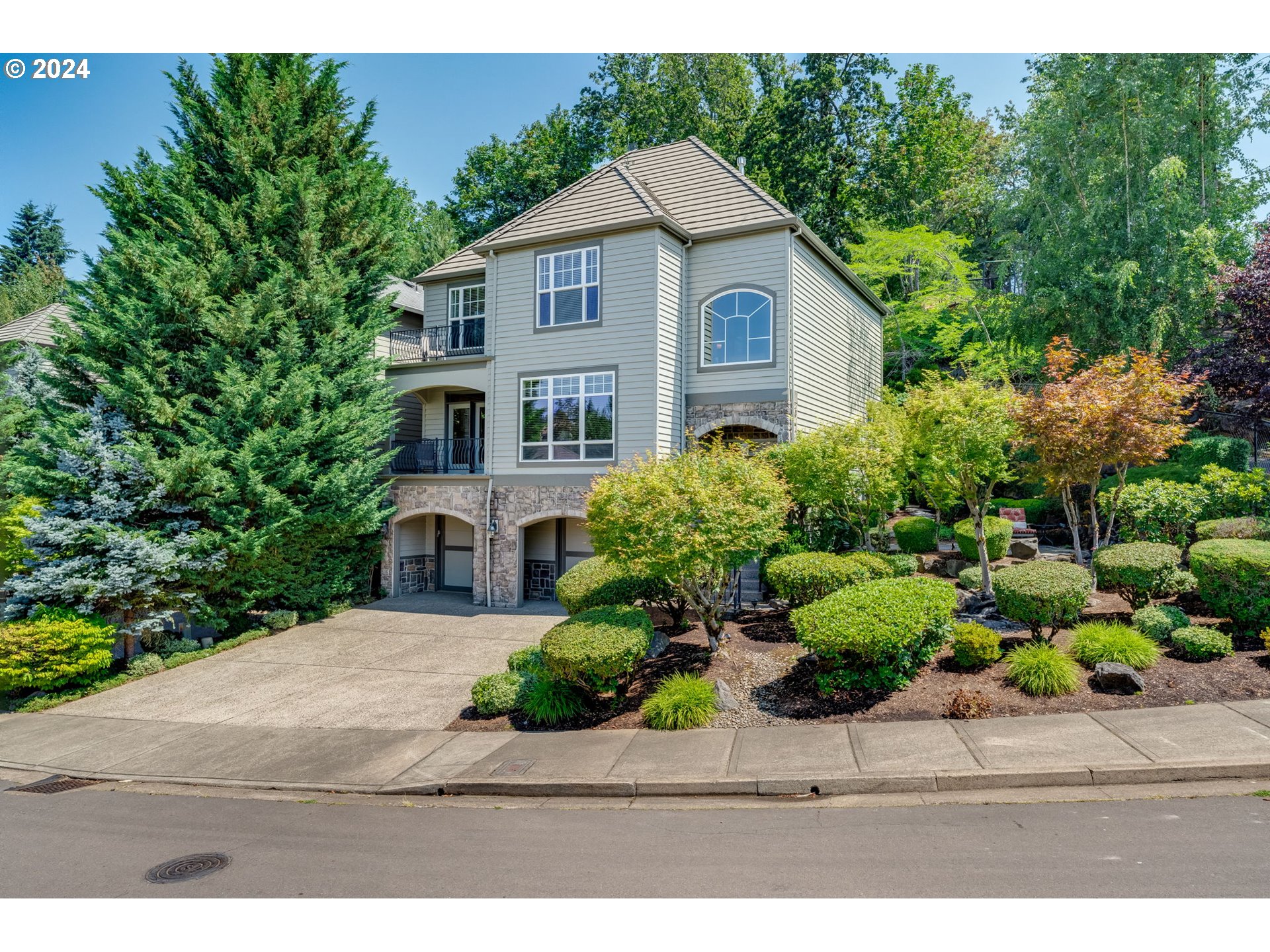 Landis St, West Linn, OR 97068
