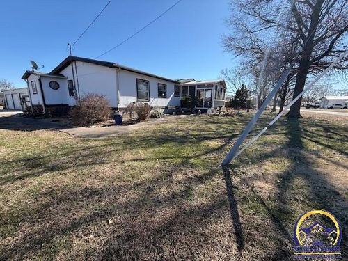 200 S Walnut St, Lebo, KS, 66856-9110 | Card Image