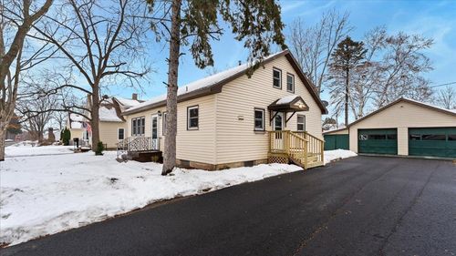 915 4th Avenue Sw, Pine City, MN, 55063 | Card Image