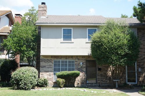 2443 N Graham Dr, Arlington, TX, 76013-1360 | Card Image