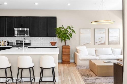 9865 Agate Creek St, Las Vegas, NV, 89141-8991 | Card Image