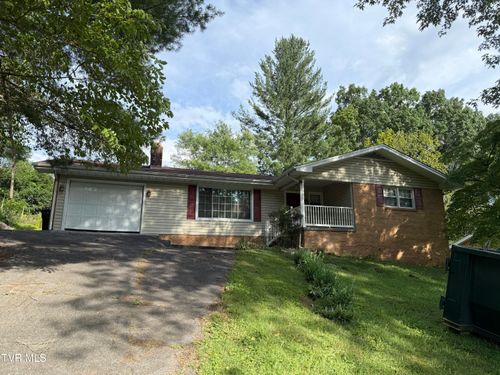 195 Pineview Dr, Bristol, VA, 24201-2457 | Card Image