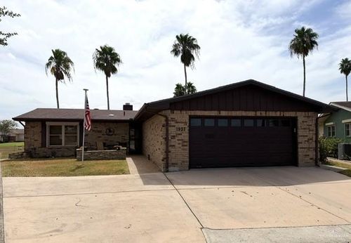 1937 W Indiana Cir, Harlingen, TX, 78550-3102 | Card Image