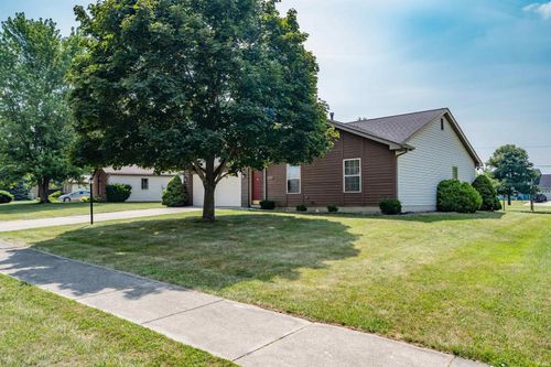 4602 Woodlynn Ct, Fort Wayne, IN, 46816-4180 | Card Image