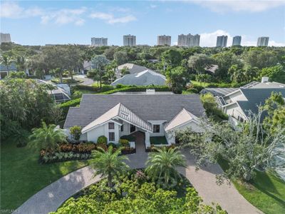 806 Knoll Wood Ct, House other with 4 bedrooms, 3 bathrooms and null parking in Naples FL | Image 2