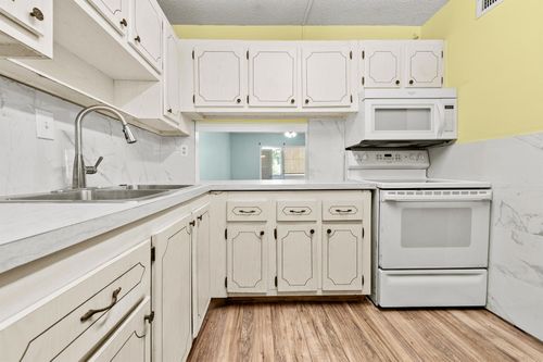 apt-112-2770 Garden Dr S, Lake Worth, FL, 33461-7000 | Card Image