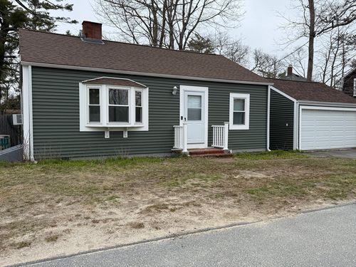 7 Fearing St, Buzzards Bay, MA, 02532-4414 | Card Image