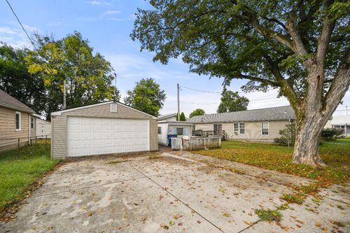 341 Lake St, Lawrenceburg, IN, 47025-1942 | Card Image