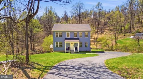 9 Blue Bird Trl, FAIRFIELD, PA, 17320-8076 | Card Image