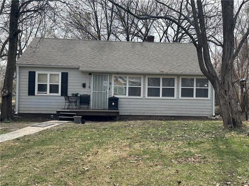 1329 66th Ter, Kansas City, MO, 64131-1410 | Card Image