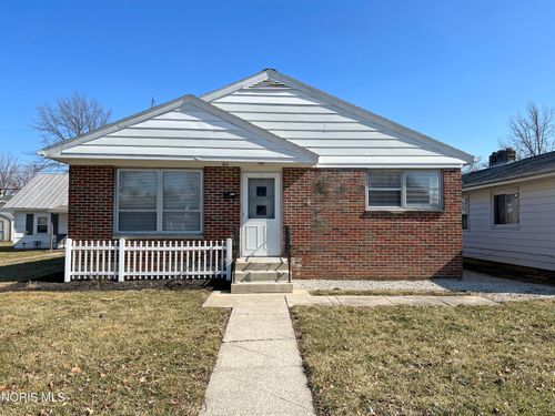 411 S Collinwood Blvd, Fremont, OH, 43420-4533 | Card Image