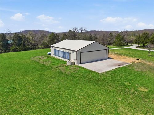 21756 Flippin Rd, Warsaw, MO, 65355-6871 | Card Image