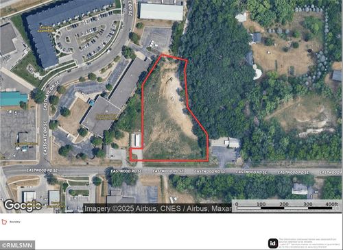 2001 Eastwood Rd Se, Rochester, MN, 55904-5172 | Card Image