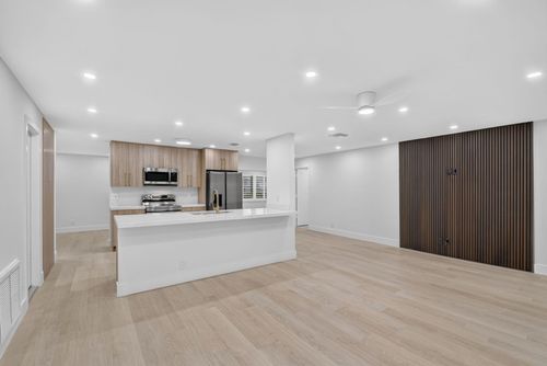 1304 Sw 23rd St, Boynton Beach, FL, 33426-5861 | Card Image