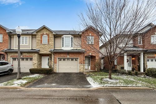 21-232 Stonehenge Dr, Ancaster, ON, L9K1R5 | Card Image