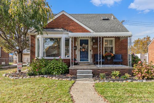 1428 13th St, Wyandotte, MI, 48192-3336 | Card Image
