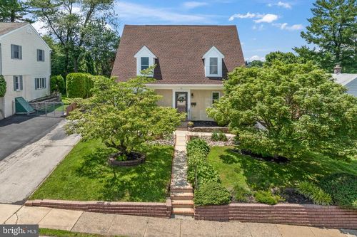 51 E Ann Rd, BROOMALL, PA, 19008-1302 | Card Image