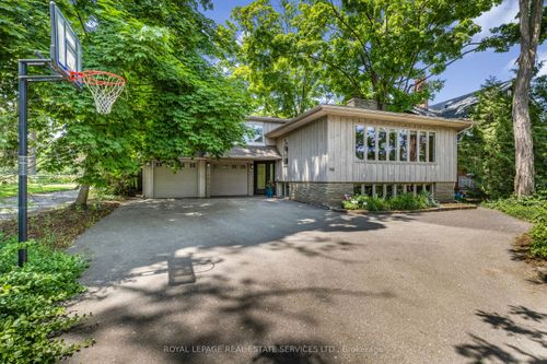 319 Macdonald Rd, Oakville, ON, L6J2A8 | Card Image
