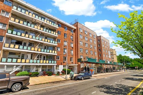 6m-3201 Grand Concourse, Bronx, NY, 10468-1211 | Card Image