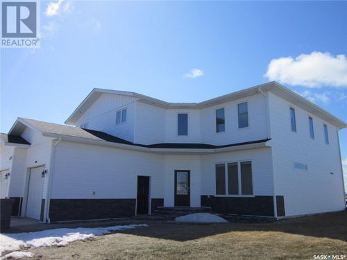 589 Nicholson Dr, Carrot River, SK, S0E0A3 | Card Image