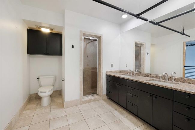 APT-211 - 411 Brazos St, Condo with 1 bedrooms, 2 bathrooms and 1 parking in Austin TX | Image 17