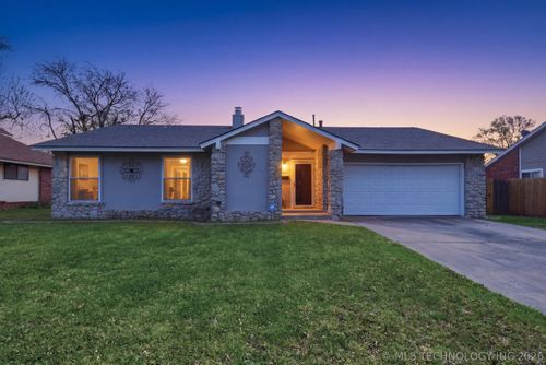 4335 Lakewood Ave, Tulsa, OK, 74135-6537 | Card Image