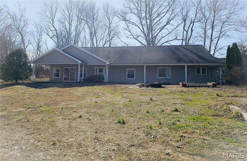 9126 Baldwin Rd, Baldwin, IL, 62217-1610 | Card Image