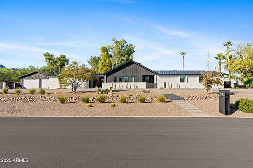 3842 E San Miguel Ave, Paradise Valley, AZ, 85253-5027 | Card Image