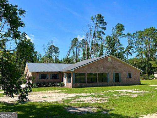 212 Arthur Mcneal Rd, Hazlehurst, GA, 31539-7752 | Card Image