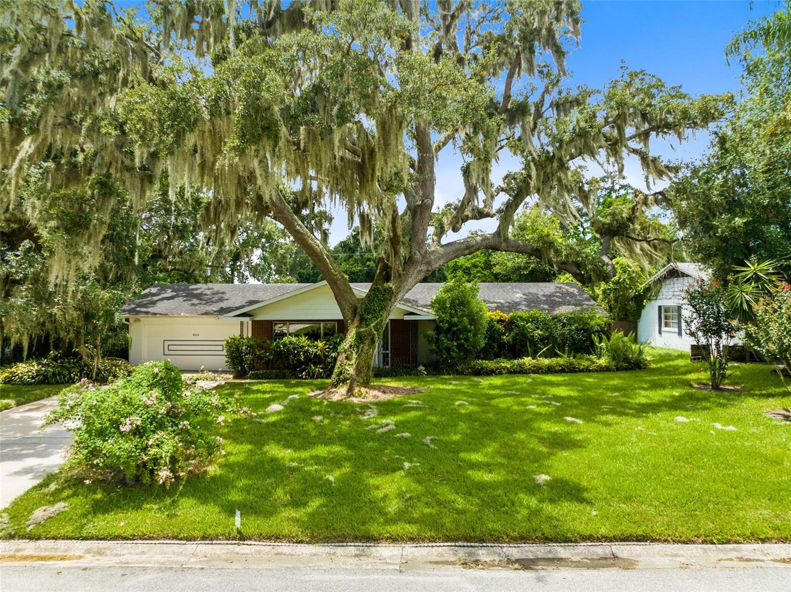 Saint Germain Ave, Belle Isle, FL 32812