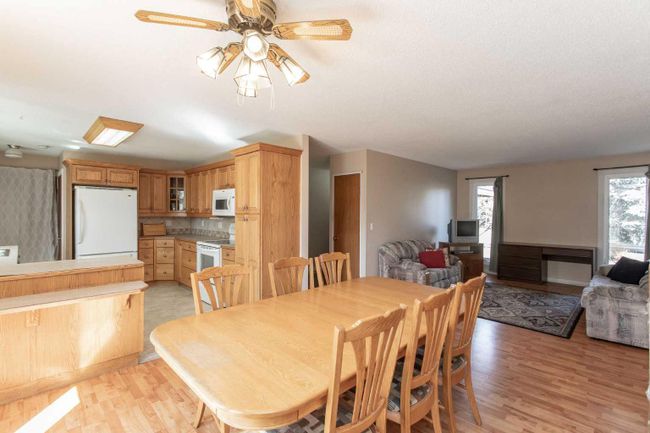 5339 51 Avenue, Home with 3 bedrooms, 2 bathrooms and 6 parking in Lacombe AB | Image 12