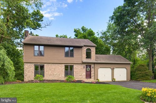 3885 Sterling Way, Columbia, PA, 17512-9026 | Card Image