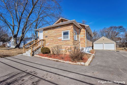 208 W Nippersink Rd, Round Lake, IL, 60073-3511 | Card Image