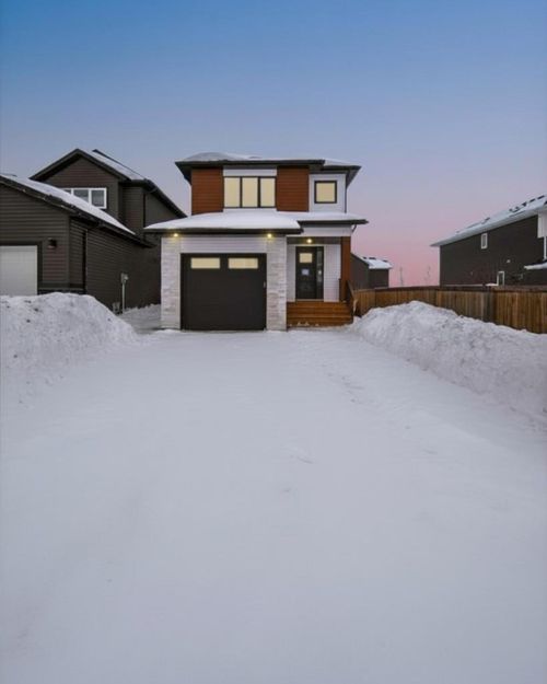 137 Auger Crt, Fort Mcmurray, AB, T9J1E5 | Card Image