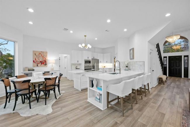 7905 Brightman Ln, House other with 5 bedrooms, 5 bathrooms and 6 parking in Austin TX | Image 12