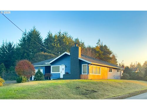 345 S Crestline Dr, Waldport, OR, 97394 | Card Image