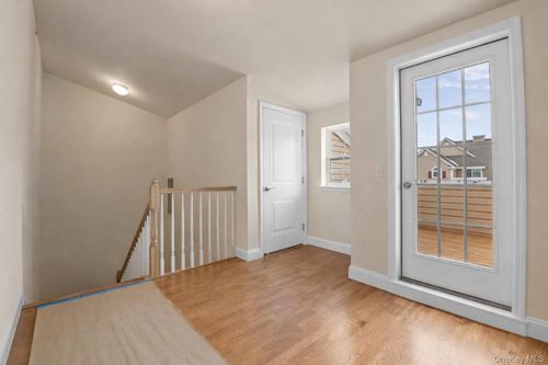 4-4 Steven Cir, Dix Hills, NY, 11746-5665 | Card Image