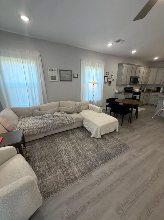 104 Arazzo Way, Home with 3 bedrooms, 2 bathrooms and 4 parking in Port St. Joe FL | Image 6